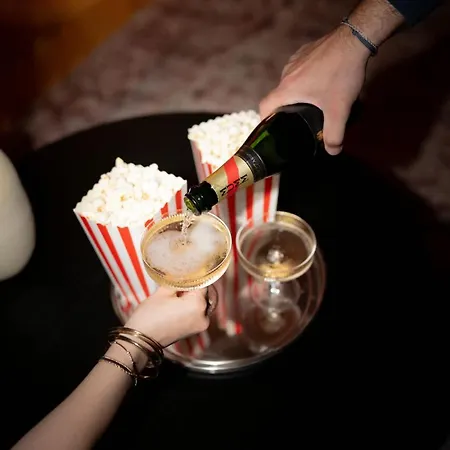 Semesterbostad Tour Vinea - Jacuzzi Prive & Cinema Immersif 4k *